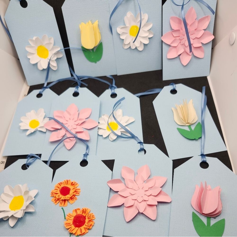 Hand Crafted 3-D Floral Colorful Gift Tags Thank You Cards Set of 12 - Picture 2 of 8